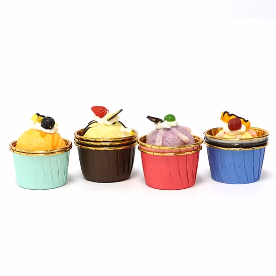 マフィンライナーカップゴールドアルミホイルカップ焼きプディング型透明な蓋付き